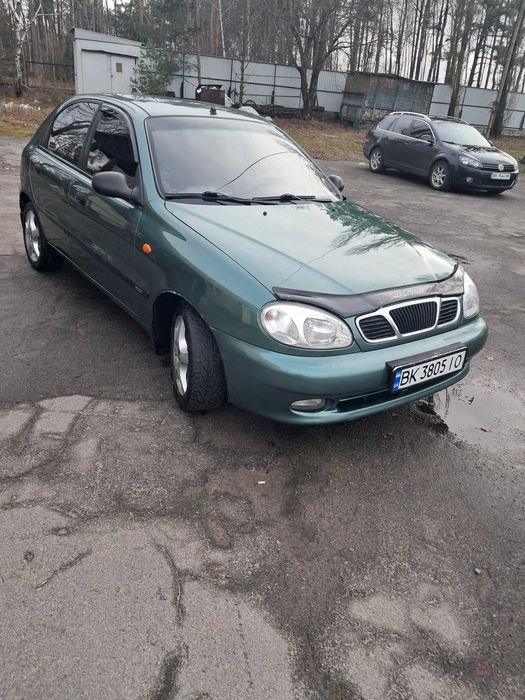 Deo Lanos Хетчбек 2009 рік.  1.5 Газ-бензин.