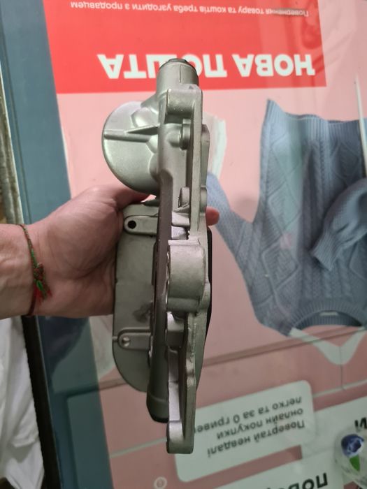 Масляний насос/ Помпа масла  Опель Омега/Вектра/ Opel Omega/Vectra/Ast