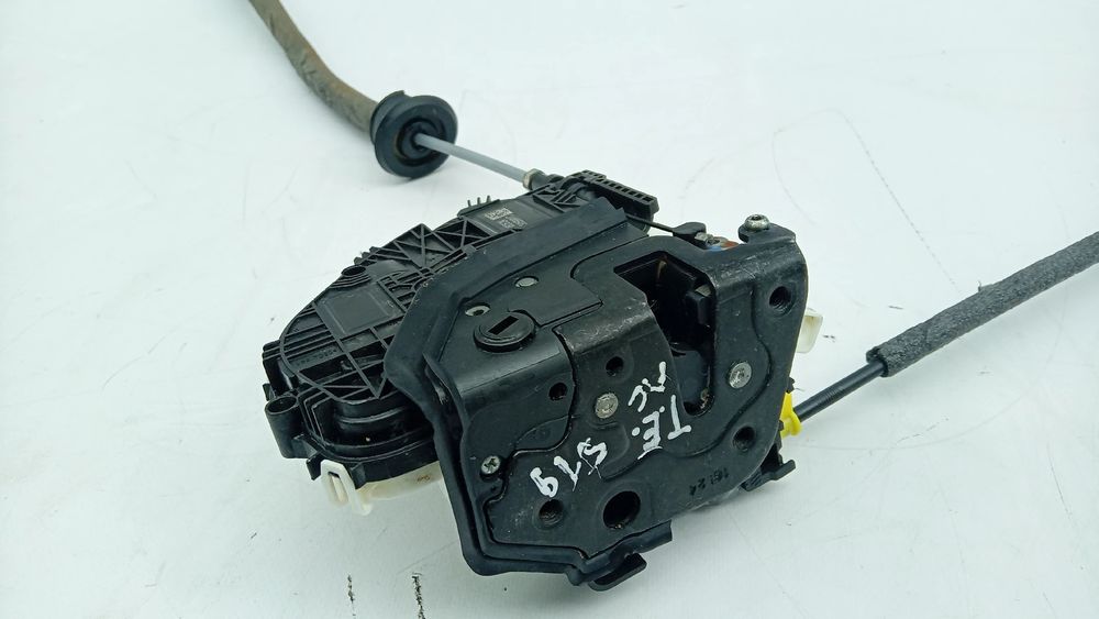 Fechadura / fecho porta trás esquerdo AUDI Q5 Sportback (FYT)