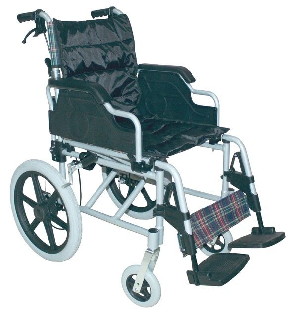 Крісло-каталка інвалідна TAW907LABH