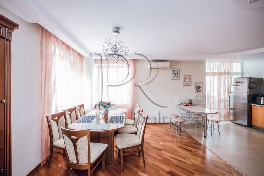 Продаж 3к квартири. м. Лівобережна. Микільсько-Слобідська 6