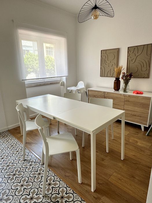 Mesa e cadeiras refeição Ikea