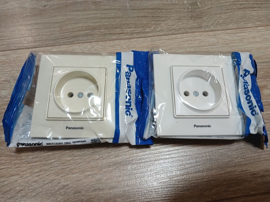 Розетка, вимикач, рамка Panasonic Arkedia Slim оптова ціна