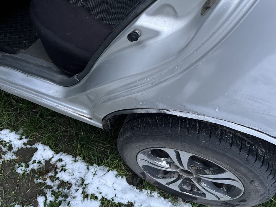 Авто део ланос в гарному стані