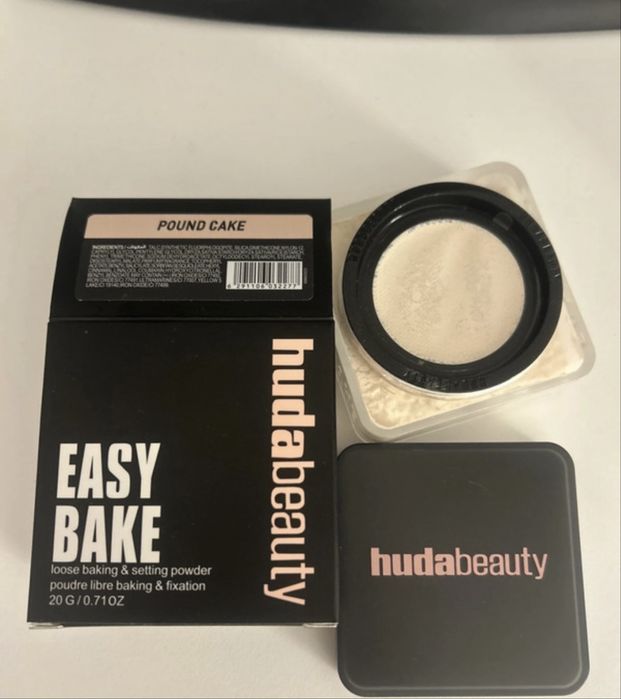 Puder huda beauty cupcake