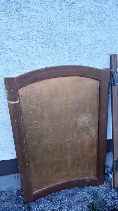 Drzwi wahadłowe drewniane złoty kolor  62 cm wys  90 cm