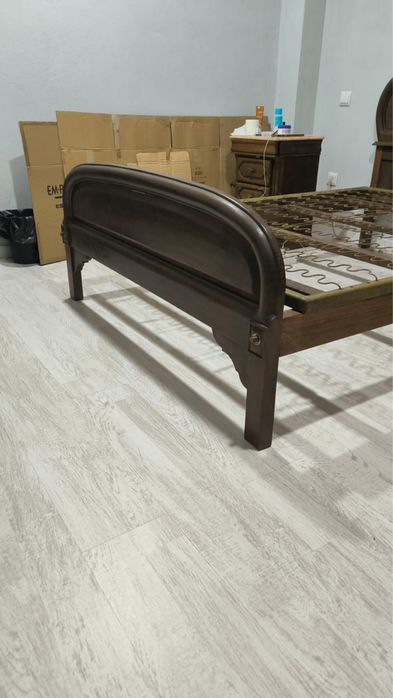 Cama de casal 1,40 X 2,00 e estrado