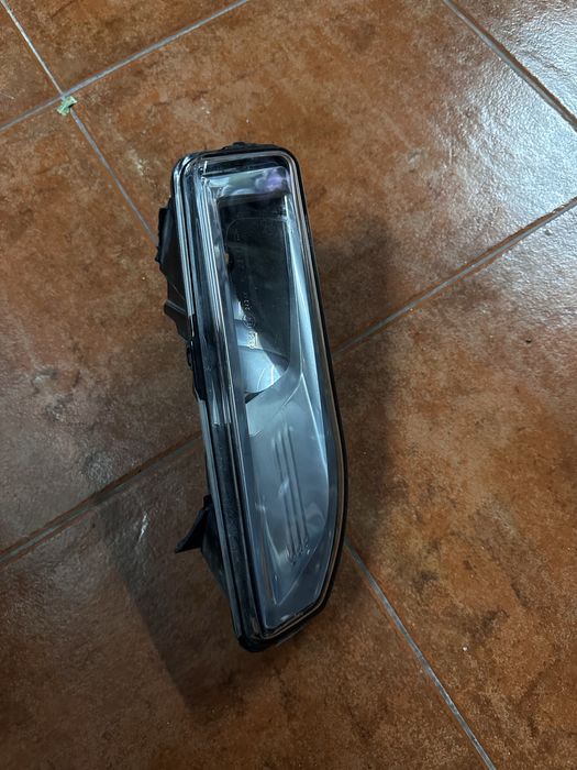 Farol nevoeiro nissan leaf 2021