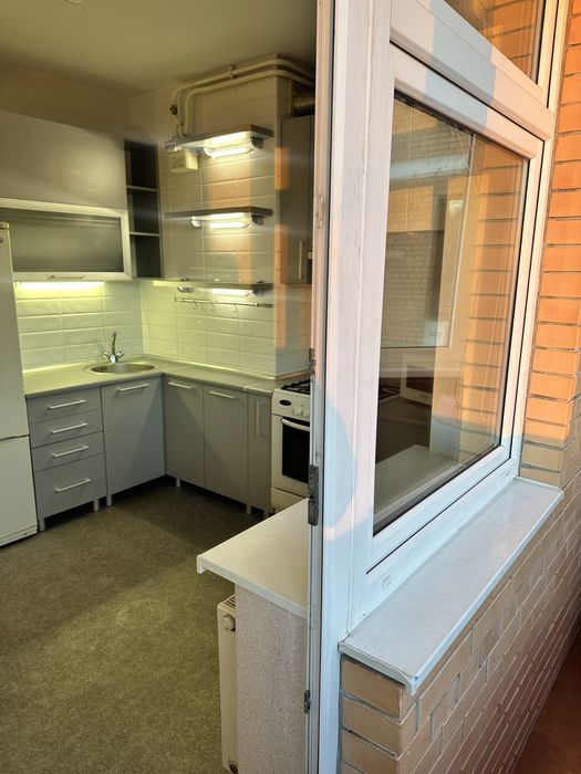 Продам красиву і дуже зручну двокімнатну квартиру в центрі Рівного