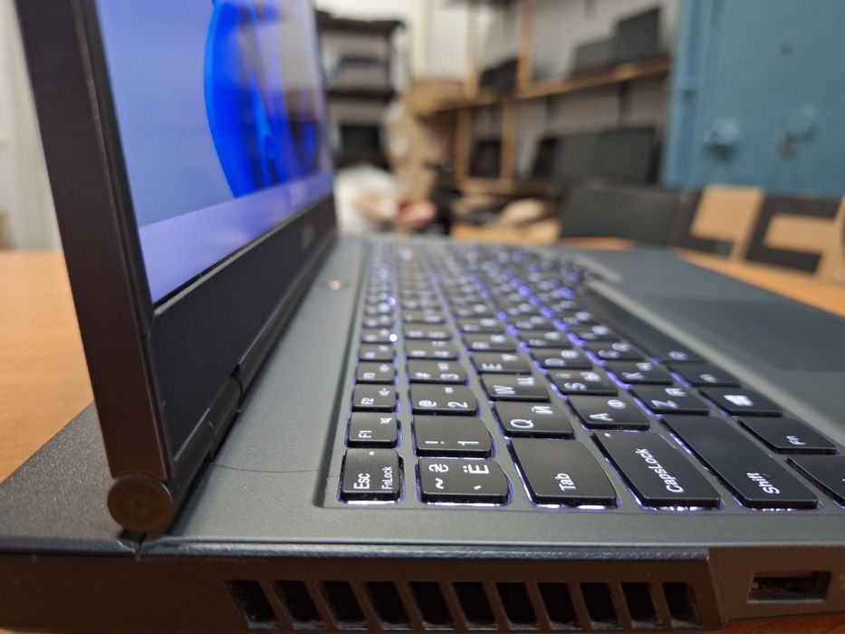 Lenovo Legion 5 15IMH05H i5-10300H GTX 1660 Ti 6Gb DDR4 16Gb SSD + HDD