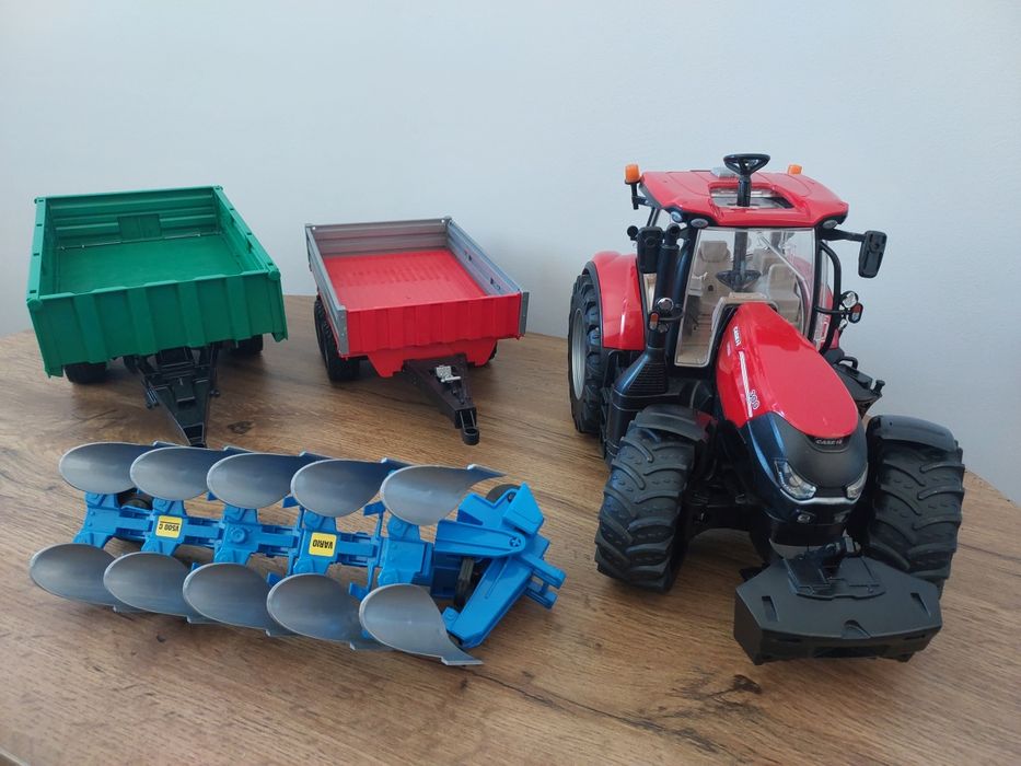 BRUDER  traktor Case IH Optum 300 + 2 przyczepy + pług