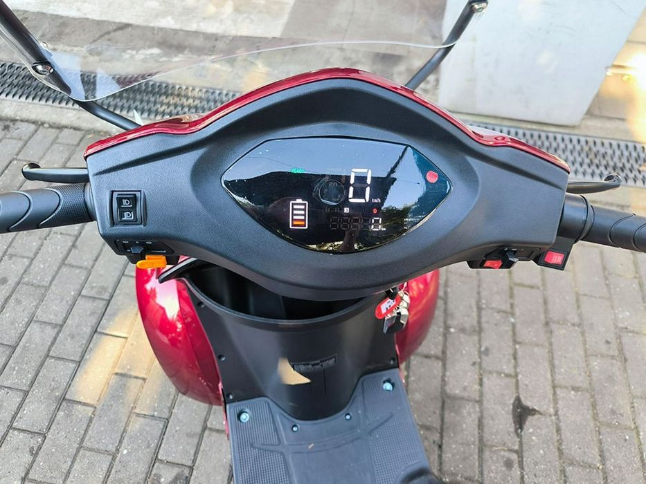 iamelectric LIFE4 Pojazd Wózek Skuter elektryczny LIFE4 1000W Dostawa pod dom Raty