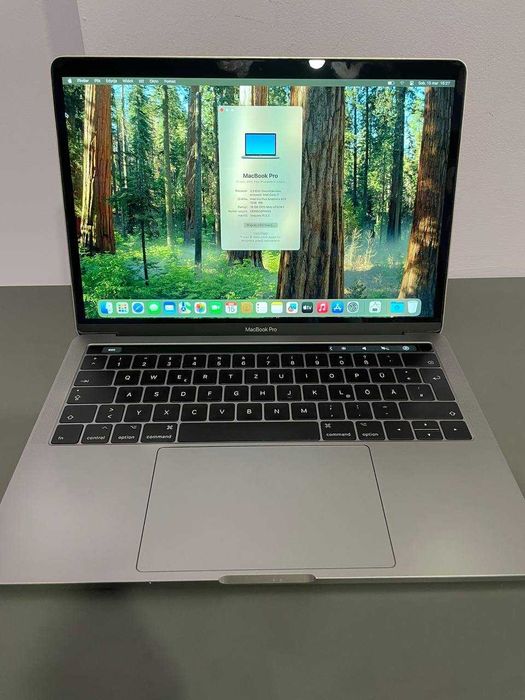 Apple MacBook Pro 13" A1706 i7-16GB RAM 256GB SSD