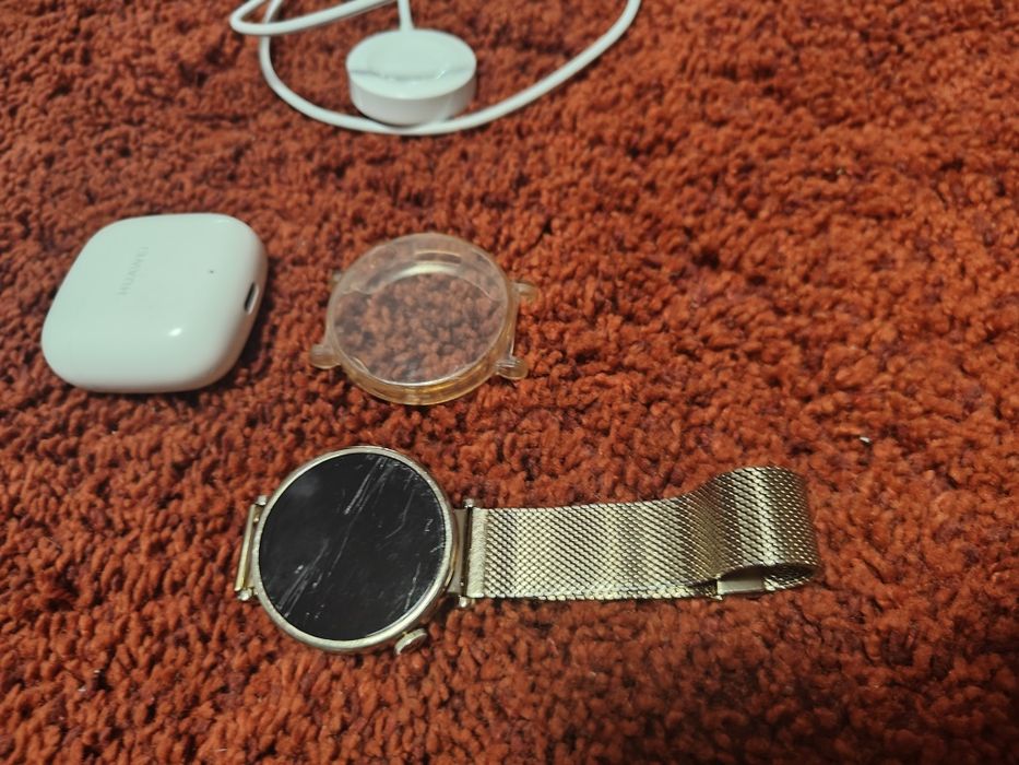 Pack Huawei Watch GT4 Gold Milanese (41mm) + Earphones + Carregador
