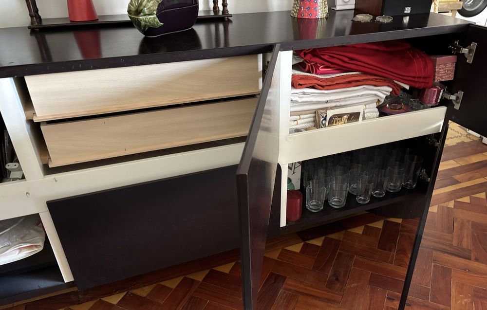 Aparador de sala madeira 300 euros