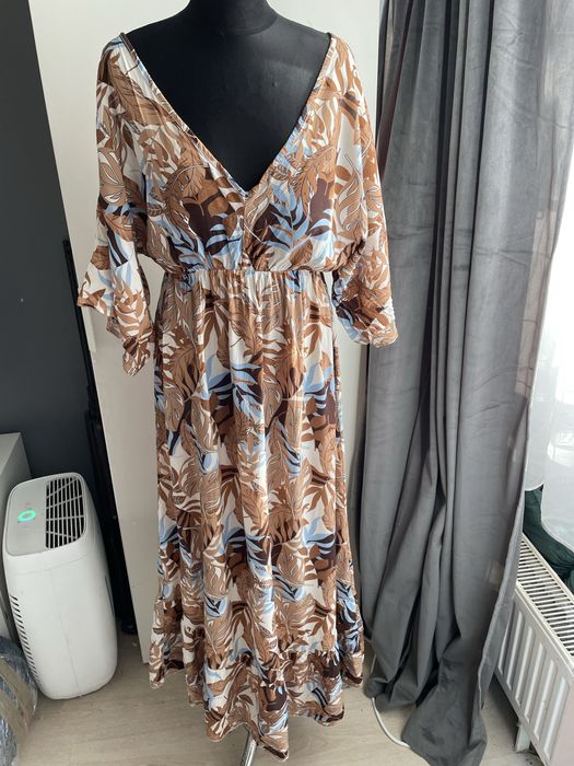 Sukienka maxi letnia