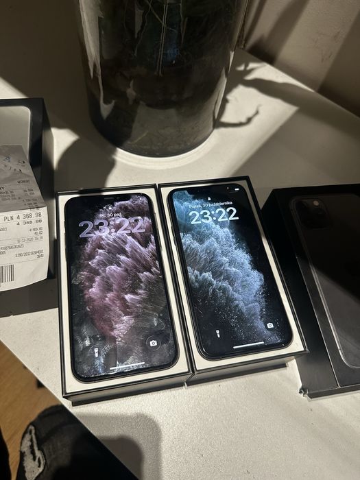 2x iPhone 11 Pro 256GB + 64GB 2x100% midnight black + midnight green