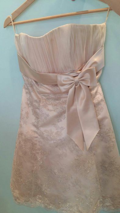 Платье коктельное, надетое один раз.