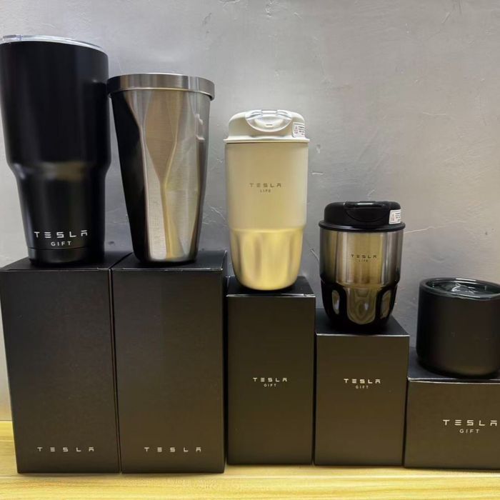 Термочашки Tesla, термокружки, подарунок, стильна чашка, портативна