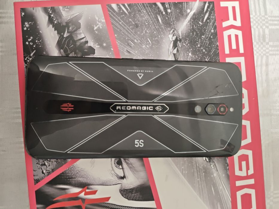 Red magic 5s(игровой телефон)