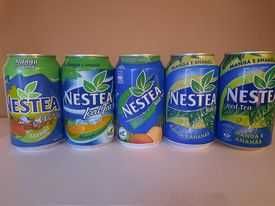 Lote de 80 latas de bebidas diversas - Nestea, Brodies, Segafredo, entre outras