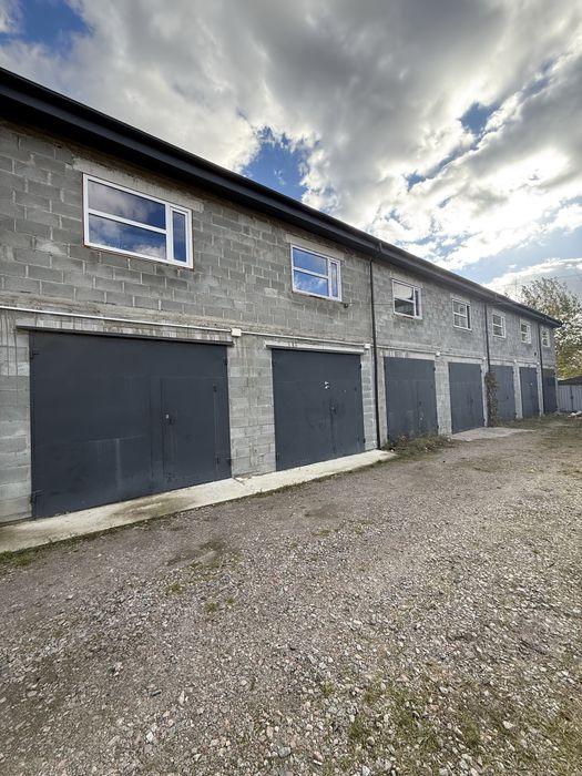 Продаж 2 поверхових капітальних гаражів на Таращанському масиві