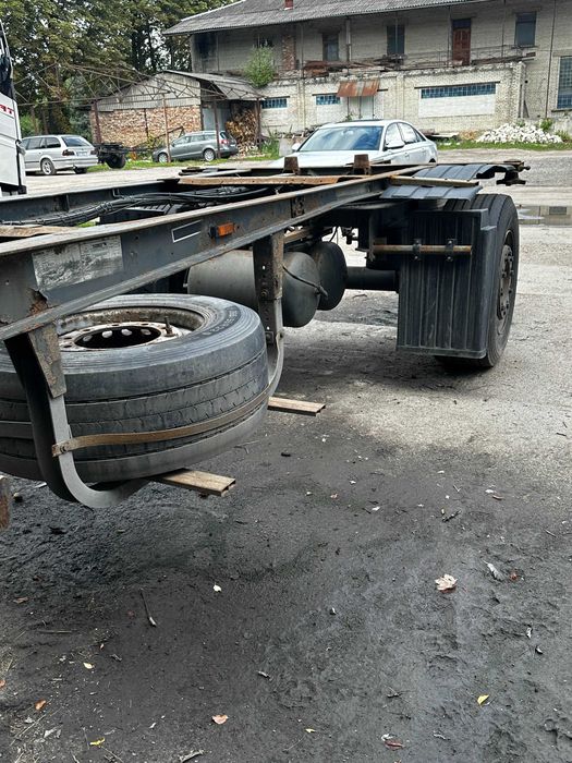 причіп контейнеровоз на кругу SCHMITZ CARGOBULL