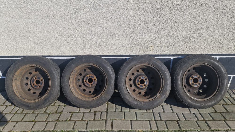 Всесезонна резина Kleber 165/70/R14 на стальних дисках R14