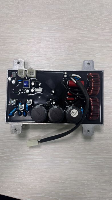 Інвертор до генератору SENCI, SC3200I-H