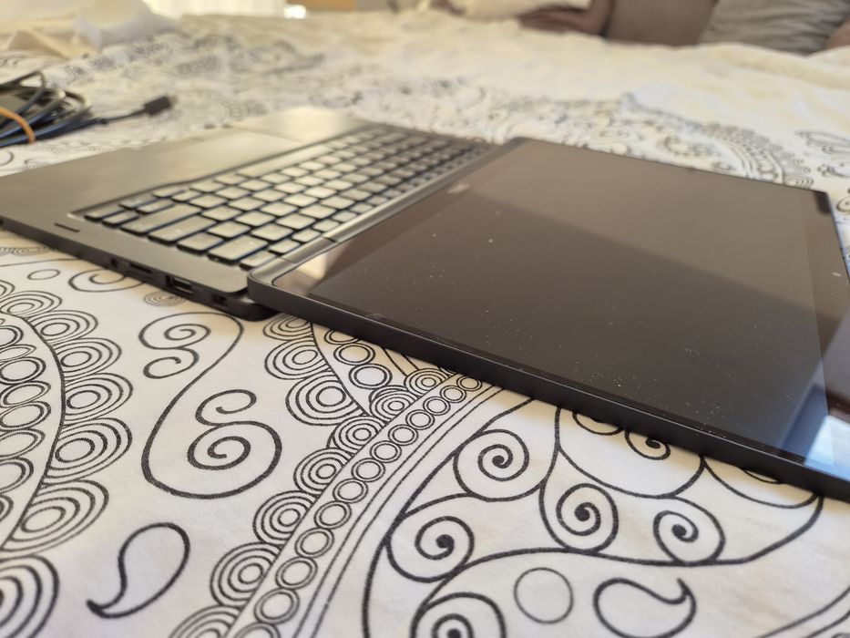 DELL biznesowy laptop ultrabook, lekki model, 2w1!
