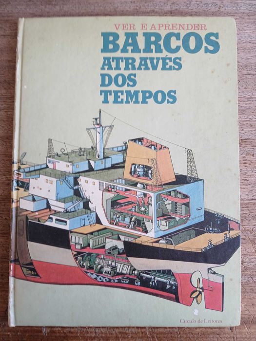Livro Barcos atraves do Tempos
