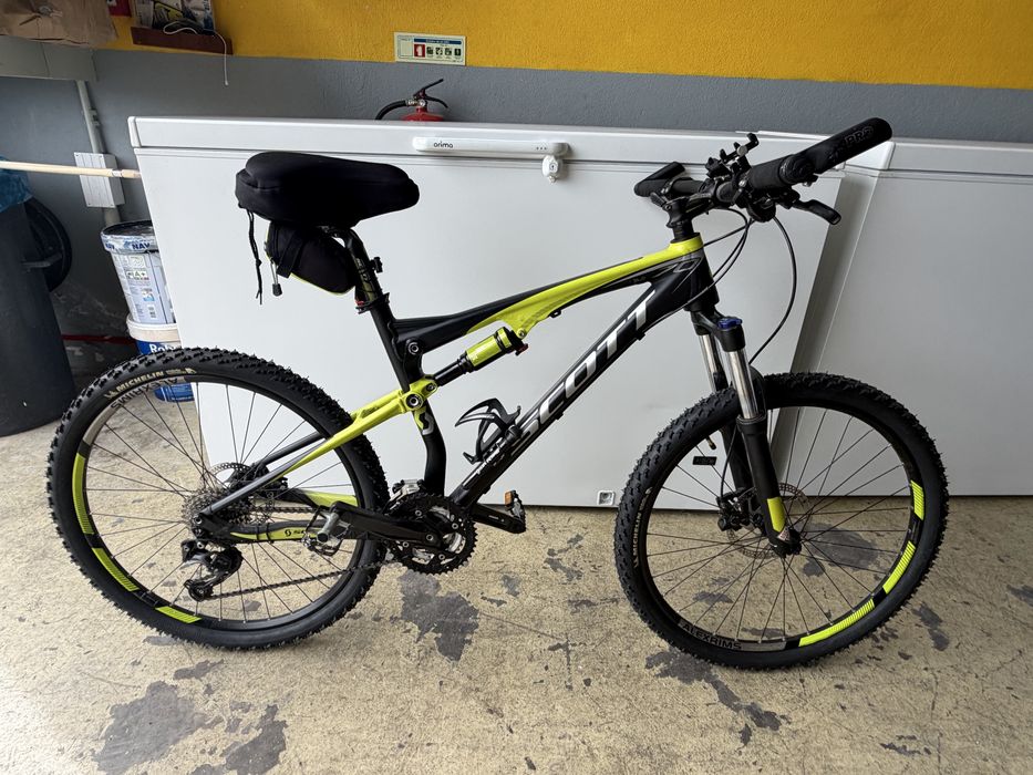 Bicicleta Usada BTT Scott Spark 70 26 L IMPECAVÉL