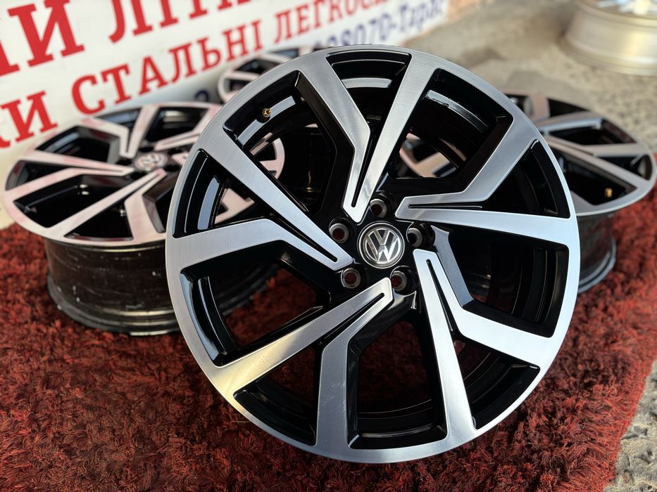 Original Volkswagen Pollo Bora Golf Skoda Octavia Fabia R18 5x100