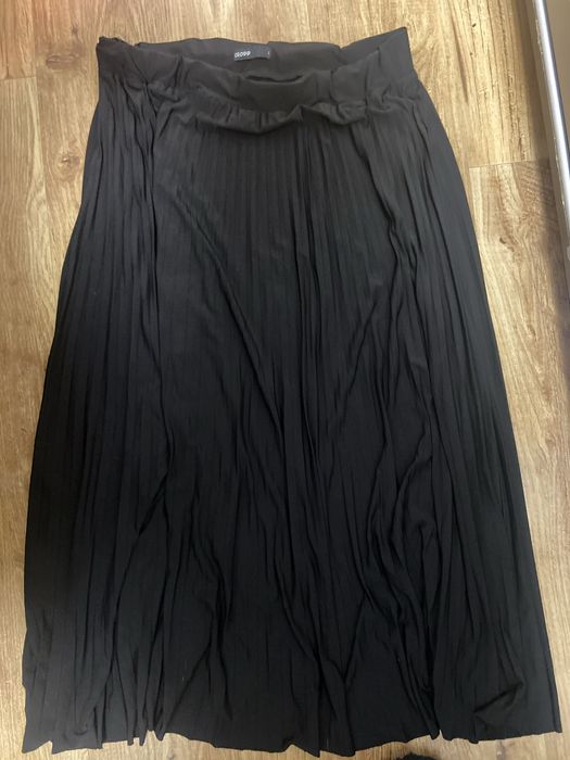 Довга чорна юбка cropp