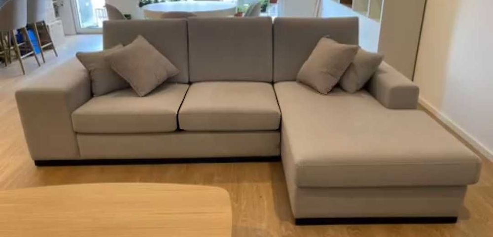 Vendo . Praticamente novo