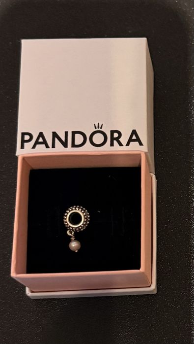 Pandora - conta June Pearl Birthstone