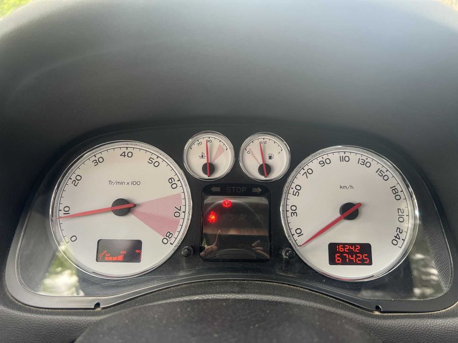 Peugeot 307 cc 1.6 Gasolina - 68.000km