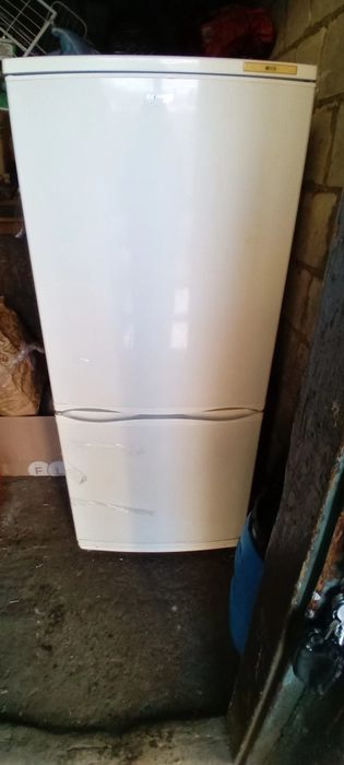 Lodówka na sprzedarz