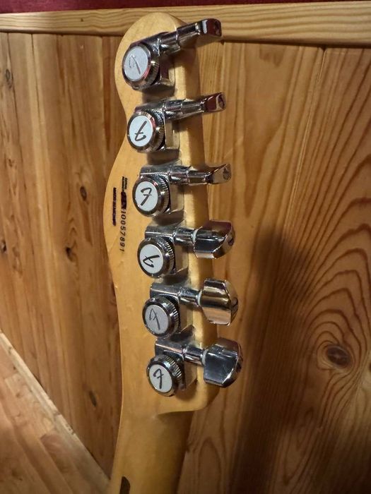 Telecaster Custom ‘72 Bigsby, Mastery e Fender Locking Tuners - Descida Preço
