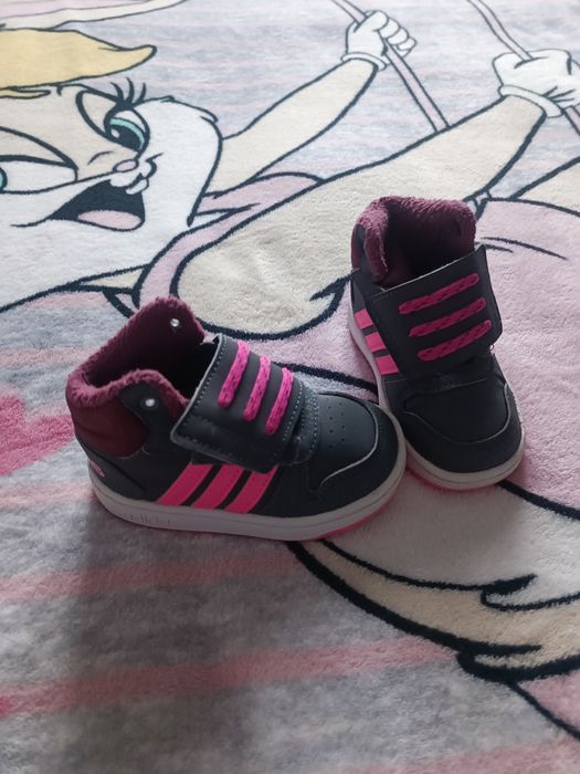 Buty, adidasy, kozaki 21