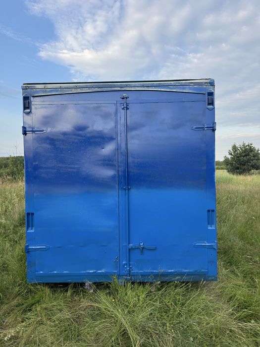 Продається термо Бутка з підрамніком довжина 5,50 ширина 2 50 висота 2 60