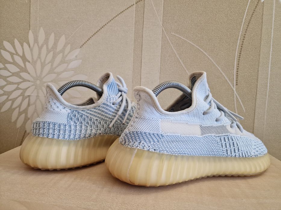 Кросівки ОРИГІНАЛ Adidas Yeezy Boost V2 розмір 38 2/3