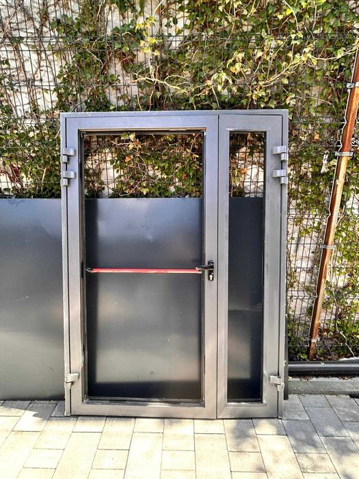 Drzwi wewnętrzne aluminiowe