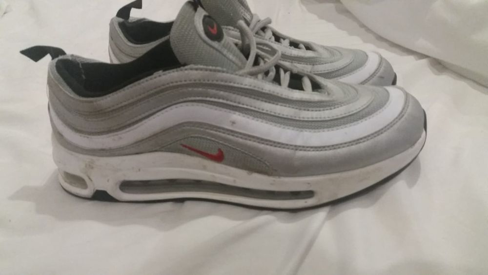 piekne wygodne srebrne nike air maxy