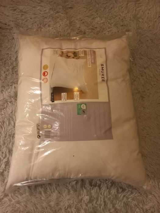 Poduszka do spania idealna n prezent SMUKEE syntetyczna 70X80 jak nowa