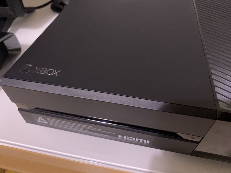 Xbox one 500gb - sem comando