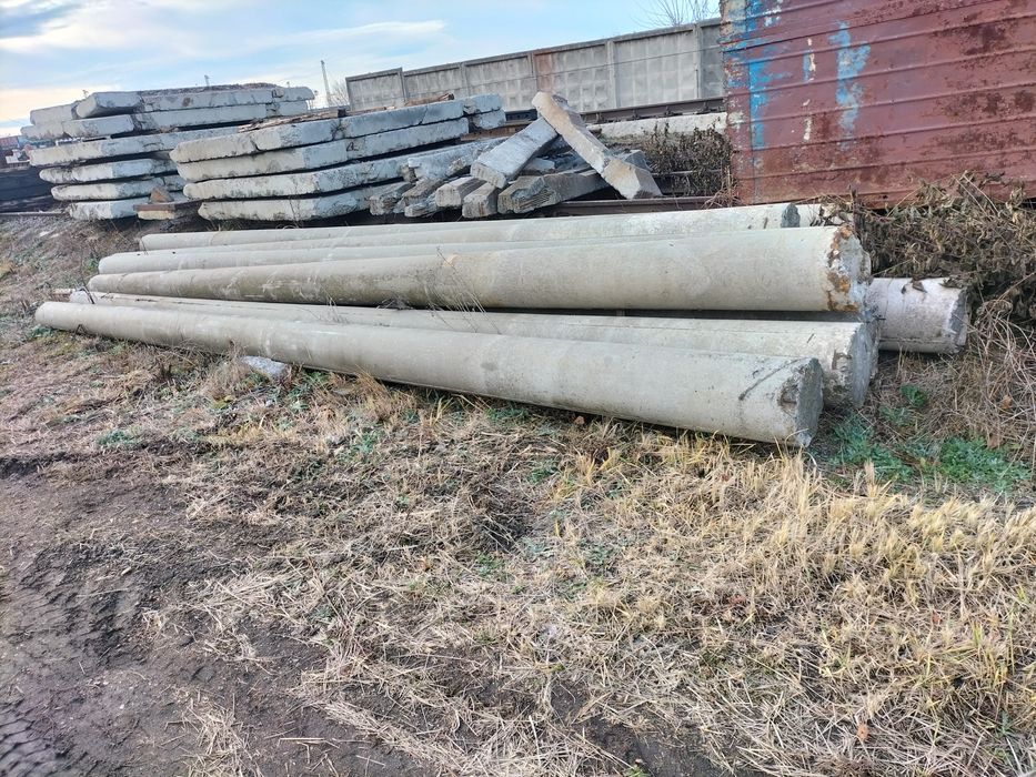 Продам бетонні опори / стовпи ...