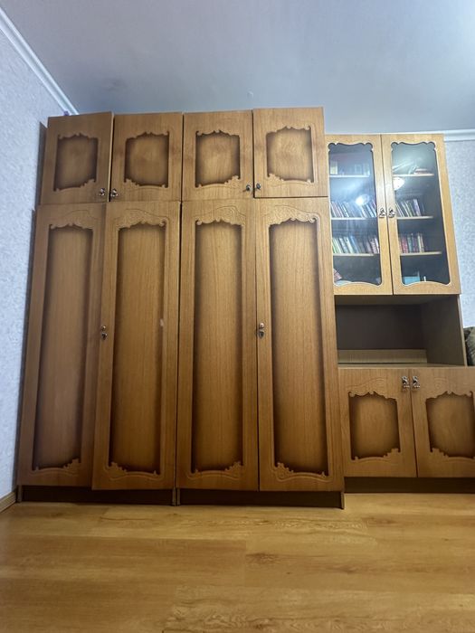 Меблі (шафи) - самовивіз