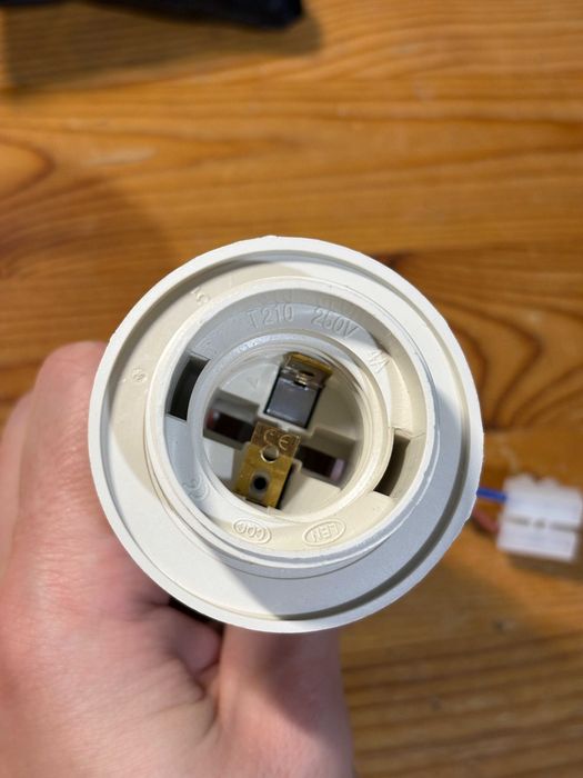 Oprawa Żarówki E27 z przewodem Biała Za Darmo