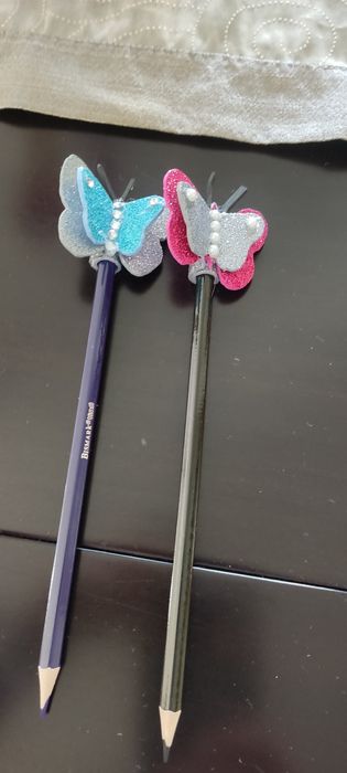 Lápis + ponteira pompom, etc